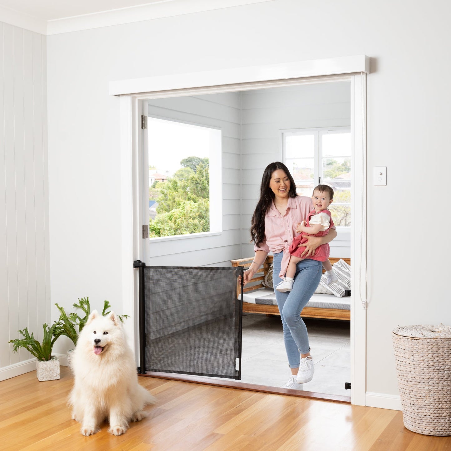 Easy Fit Retractable Baby Gate