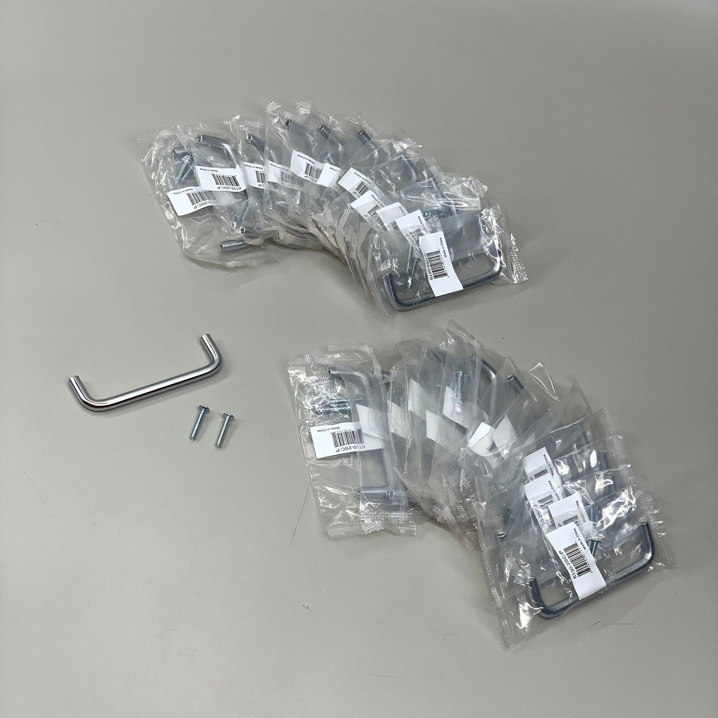 BERENSON 25 PACK!! Advantage Steel Wire Pulls 4" CC Satin Chrome 6130-2SC-P